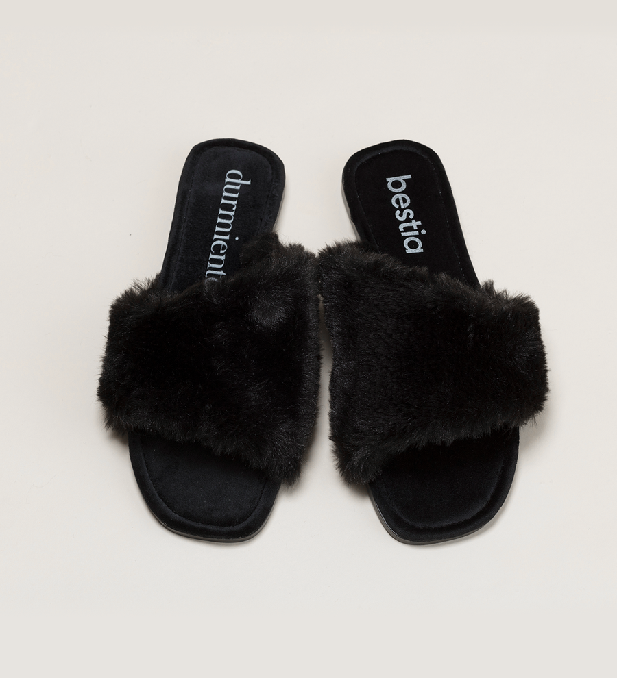 Pantuflas esponjadas antiderrapantes Negras – Bestia Durmiente